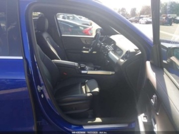 Mercedes GLB 2022 Mercedes-Benz GLB 2022 r., 2,0L 250 4MATIC 2.0 Benzyna 221KM, zdjęcie 8