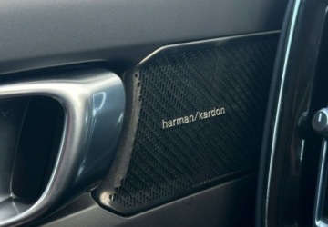 Volvo XC40 Crossover Plug-In 1.5 T5 Plug-in Hybrid 262KM 2020 Volvo XC 40 Harman Navi Kamera FV 23 1.5 Hybryda Plug-in 262KM, zdjęcie 20