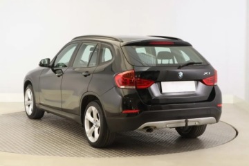 BMW X1 E84 Crossover Facelifting xDrive 18d 143KM 2014 BMW X1 xDrive18d, 4X4, Automat, Klima, zdjęcie 3