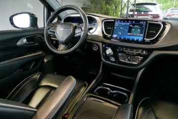Chrysler Pacifica II 3.6 V6 Hybrid 264KM 2022 Chrysler Pacifica 3.6LHybrydaWersjaS, FamilyCam Wentyl Cam360 RadarPanoram, zdjęcie 16