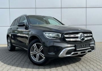 Mercedes GLC C253 SUV Plug-In 2.0 300e 320KM 2020 Mercedes-Benz GLC 4 Matic Plug-In Skora Navi Kamera Full Led FV23, zdjęcie 4