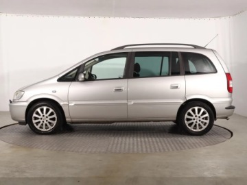 Opel Zafira A 2.2 16V 147KM 2004 Opel Zafira 2.2 16V, 7 miejsc, Klima,ALU, zdjęcie 2