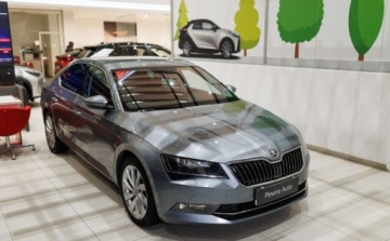 Skoda Superb III Liftback 2.0 TSI 280KM 2018 Skoda Superb 2.0 TSI 4x4 Ambition DSG 2.0 Benzyna 280KM, zdjęcie 8