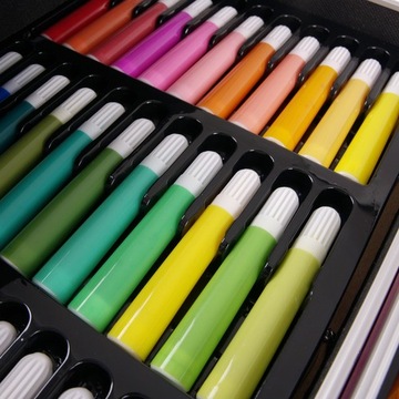 Художественный набор для рисования + Чемоданчик в чемодане Мелки для детей 145 шт.