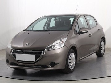 Peugeot 208 I Hatchback 3d 1.2 VTI 82KM 2014 Peugeot 208 1.2 PureTech, Navi, Klima, Tempomat, zdjęcie 1