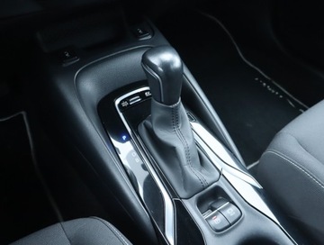 Toyota Corolla XII Hatchback 1.8 Hybrid 122KM 2022 Toyota Corolla 1.8 Hybrid, 1. Właściciel, Automat, zdjęcie 11