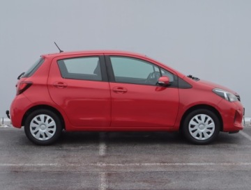 Toyota Yaris III Hatchback 5d Facelifting 1.33 Dual VVT-i 99KM 2015 Toyota Yaris 1.33 Dual VVT-i, Klima, zdjęcie 5