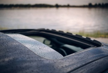 ЩЕТКА ДЛЯ ЧИСТКИ ВЫПУСКА ЛЮКА В КРЫШЕ, длина 2 м.