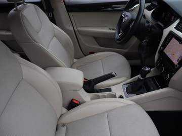 Skoda Octavia III Liftback Facelifting 2.0 TSI  190KM 2019 Skoda Octavia 2.0 TSI, Salon Polska, 4X4, DSG, zdjęcie 8