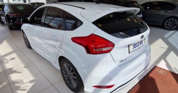 Ford Focus III Hatchback 5d facelifting 1.5 EcoBoost 150KM 2016 Ford Focus 1.5 Ecoboost 150KM St-line Salon PL 1.5 Benzyna 150KM, zdjęcie 12