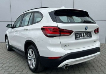 BMW X1 F48 Crossover Plug-In 1.5 25e 220KM 2021 BMW X1 Maly przebieg Faktura VAT 23 1.5 Hybryda Plug-in 220KM, zdjęcie 9