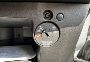 Opel Corsa E Hatchback 3d 1.2 Twinport 70KM 2015 Opel Corsa 1,2 70KM Pdc Podgrzewane fotele CLIMA Bezwypadkowy Serwis 1.2, zdjęcie 27