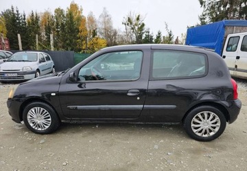 Renault Clio II Hatchback 1.2 i 16V 75KM 2004 Renault Clio Renault Clio 1.1 Benzyna 75KM, zdjęcie 4