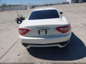 Maserati GranTurismo 2012 Maserati GranTurismo S Automatic 2012 4.7 Benzyna 433KM, zdjęcie 4