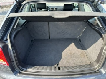 Audi A3 8P Hatchback 3d 3.2 VR6 250KM 2005 Audi A3 3-drzwiowe A3 3.2 VR6 DSG Quattro, zdjęcie 28