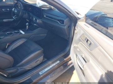 Ford Mustang VI 2024 Ford Mustang Gt Premium Fastback 2024 5.0 Benzyna 480KM, zdjęcie 9