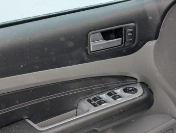 Ford Focus II Focus C-Max 1.8 i 16V 125KM 2008 Ford Focus Lift Klima Alu Tempomat Serwis Gwarancja 1.8 Benzyna 125KM, zdjęcie 17