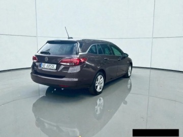 Opel Astra K Sports Tourer 1.4 Turbo 125KM 2017 Opel Astra K 1.4 125KM 2017r Pierwszy Właściciel Serwisowany ASO Gwarancja, zdjęcie 4