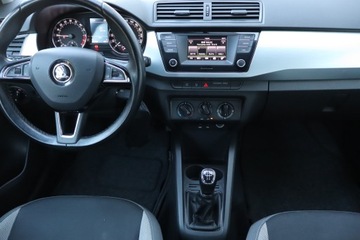 Skoda Fabia III Kombi 1.4 TDI 105KM 2017 Skoda Fabia 1.4 TDI, Salon Polska, Serwis ASO, zdjęcie 11