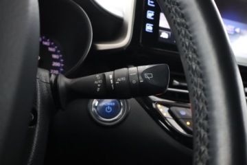 Toyota C-HR I Crossover 1.8 Hybrid 122KM 2018 Toyota C-HR 1.8 Hybrid, Salon Polska, zdjęcie 21