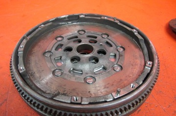 VW GOLF PLUS 5M1 5 V 1.9 BXF КОМПЛЕКТ ДВУМАССОВЫХ НАЖИМНЫХ ДИСКОВ СЦЕПЛЕНИЯ КОЛЕСА