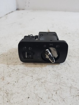 WŁĄCZNIK ŚWIATEŁ AUDI A3 8L 8L2941531H