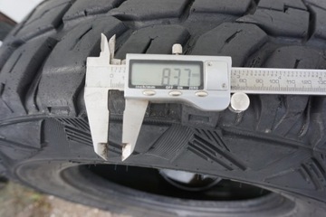 KUMHO ROAD VENTURE MT 235/75 R15 ПАРА ШИН 8 мм 2018 г.