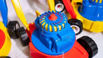 Большая садовая газонокосилка с песком, игрушки 9