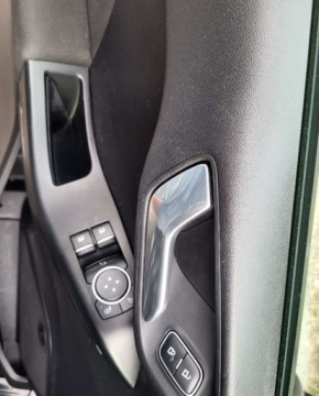 Ford Fiesta VIII Hatchback 3d 1.0 EcoBoost 100KM 2019 Ford Fiesta Klimatronik Benzyna 100KM, zdjęcie 8