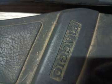 Резиновый коврик для пола Piaggio Vespa ET4 150