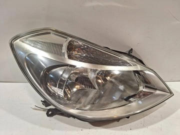 Lampa przód prawa Renault Clio III