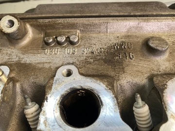 VOLKSWAGEN POLO GOLF 1.3 8V HLAVA 030103374G