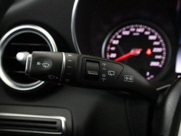 Mercedes Klasa C W205 Kombi 180 156KM 2017 Mercedes C 180 Avantgarde półskóra navi grzane, zdjęcie 29