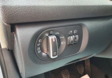 Audi A3 8P Hatchback 3d 2.0 TDI CR 140KM 2009 Audi A3 3-drzwiowe BOSE Tempomat GetHelp 2.0 Diesel 140KM, zdjęcie 16