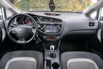 Kia Ceed II Hatchback 5d Facelifting 1.6 GDI 135KM 2016 Kia Ceed 1rej.2017 Tempomat Czuj.park Czuj. zmierzchu i deszczu FV23, zdjęcie 11