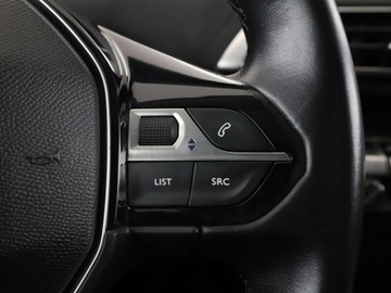 Peugeot 3008 II Crossover 1.5 BlueHDI 130KM 2018 Peugeot 3008 Virtual Navi Czujniki parkowania, zdjęcie 26