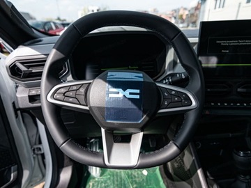 Dacia Bigster 1.2 TCe 140KM 2025 Od ręki - Essential LPG 1.2 TCe mHEV 140KM, zdjęcie 8