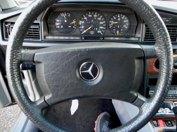 Mercedes 190 2.5 D 94KM 1991 Mercedes W201 2.5D, automat, bez rdzy, zdjęcie 13
