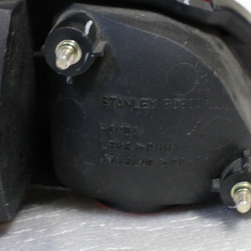 5070 Honda Goldwing GL1800 Lampa kufra central PRAWA