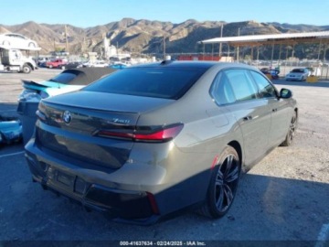 BMW Seria 7 G70 2024 BMW Seria 7 740i 2024 3.0l 3.0 Benzyna 375KM, zdjęcie 5