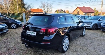 Opel Astra J Sports Tourer 1.4 Turbo ECOTEC 140KM 2011 Opel Astra BENZYNA navi GRZANA KIEROWNICA grzane fotele super okazja, zdjęcie 14