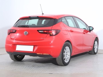 Opel Astra J GTC 1.6 CDTI Ecotec 110KM 2017 Opel Astra 1.6 CDTI, Salon Polska, Serwis ASO, zdjęcie 4