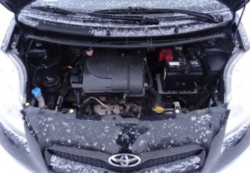 Toyota Yaris II Hatchback 5d 1.0 VVT-i 69KM 2009 Toyota Yaris 1.0b,klima,5drzwi,zarejestrow Benzyna 70KM, zdjęcie 2