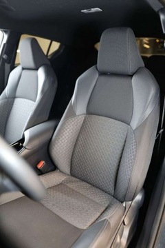 Toyota C-HR I Crossover Facelifting 1.8 Hybrid 122KM 2022 Toyota C-HR 1.8 Hybrid Style 1.8 Hybryda 122KM, zdjęcie 7