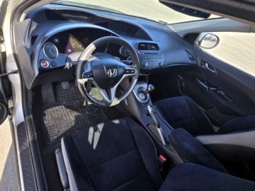 Honda Civic VIII Hatchback 5d 1.4 i 83KM 2007 HONDA CIVIC UFO 1.4 B+LPG Sekwencja – 83KM - KAMERA – SUPER STAN - OKAZJA!, zdjęcie 15