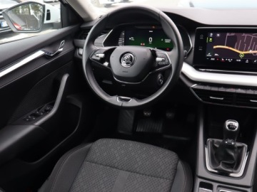 Skoda Octavia IV Scout 1.5 TSI ACT 150KM 2021 Skoda Octavia 1.5 TSI, Salon Polska, zdjęcie 6