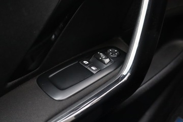 Peugeot 208 I Hatchback 3d 1.4 VTI 95KM 2013 Peugeot 208 1.4 VTi, Klima, Klimatronic, Tempomat, zdjęcie 16