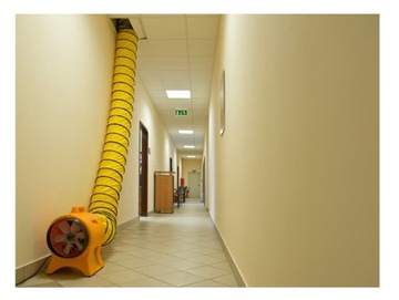 Кабель для воздуходувки Master длиной 7,6 м, диаметром 310 мм.