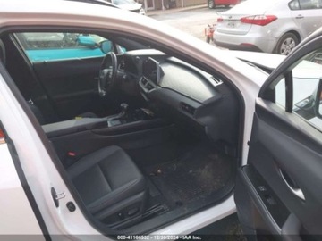 Lexus UX 2023 Lexus UX 2023, 2.0L, 4x4, 250H F SPORT DESIGN 2.0 Hybryda 181KM, zdjęcie 8