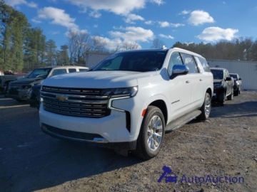 Chevrolet Suburban GMT900 2023 Chevrolet Suburban 2023 CHEVROLET SUBURBAN 4WD PREMIER 5.3 Benzyna 355KM